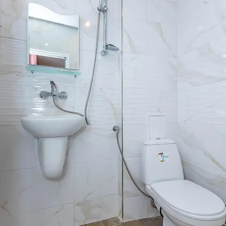 Family Ambrozia 2* Сандански