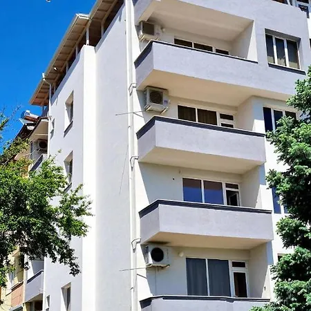 Family Ambrozia Къща за гости